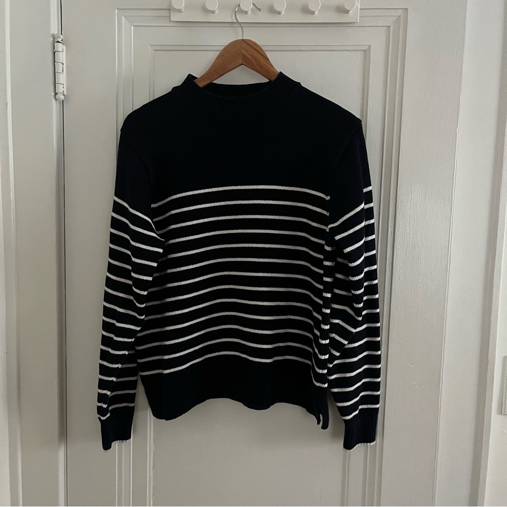 Navy/White stripe Uniqlo Mockneck Sweater